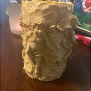 LLoyds of London Angel Pillar holder